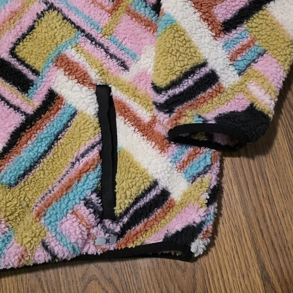 Hurley Women’s XXL Pink Spring Geo Plush Fleece Snap Pullover Long Sleeve C1 - Picture 5 of 11